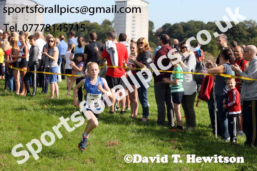 Boys and girls under-13s, Sunderland Harriers Cross Country, Farrington, Sunderland. Photo: David T. Hewitson/Sports for All Pics